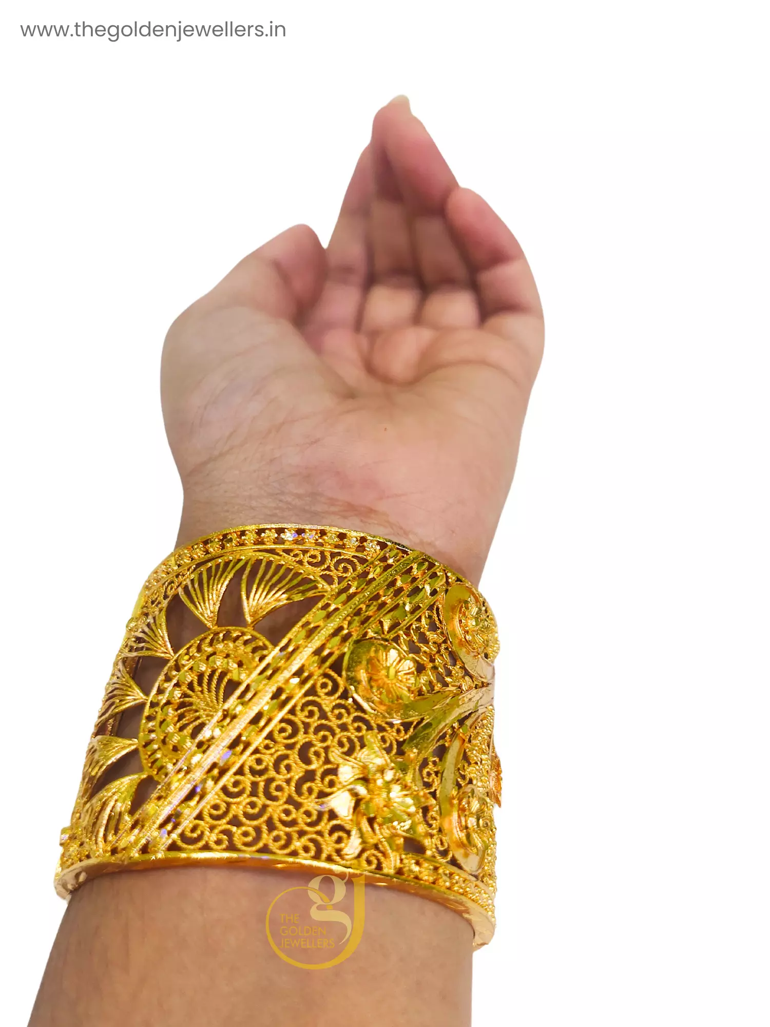 The Golden Jewellers - Chur Hand Jewellery