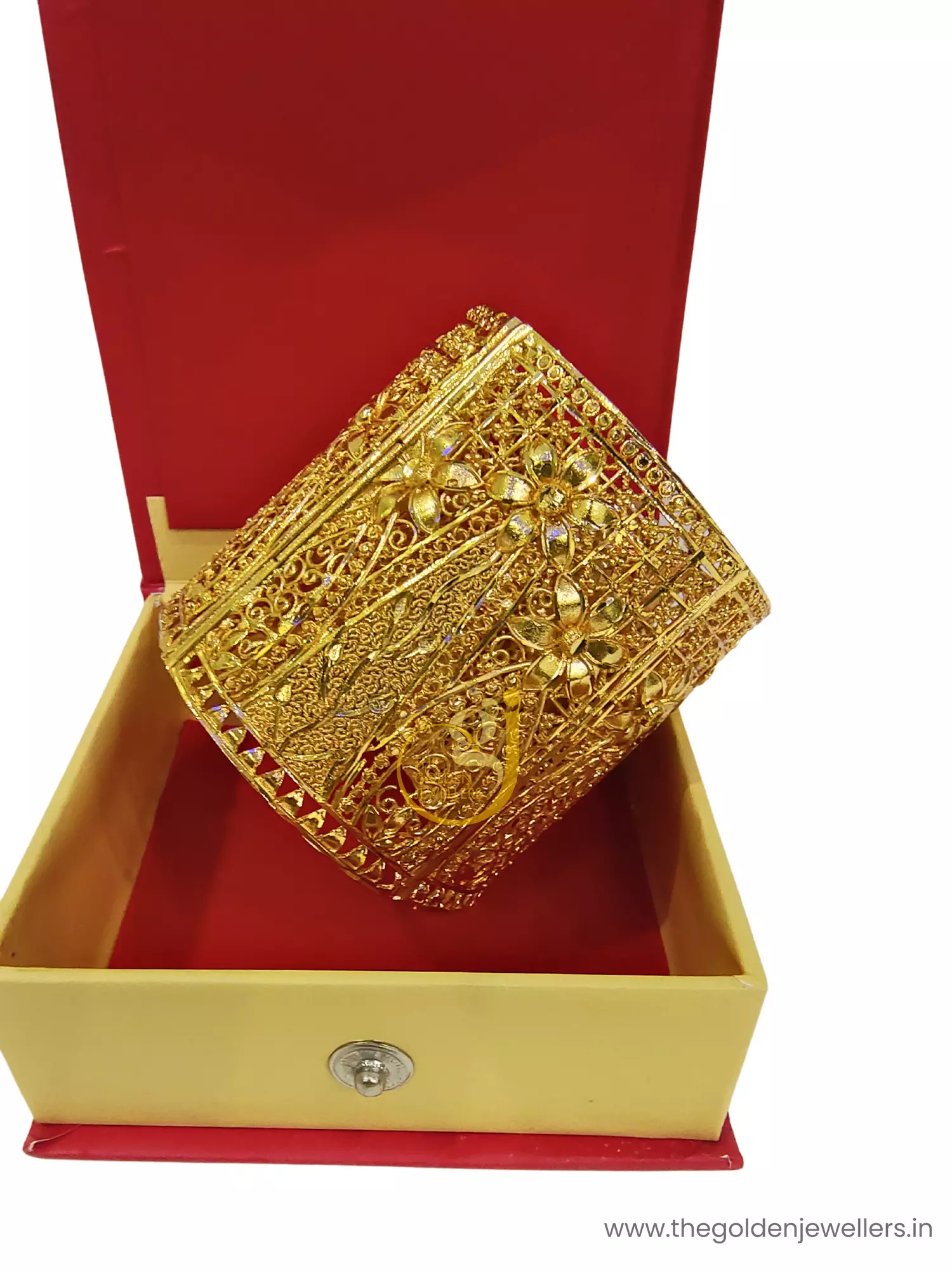 The Golden Jewellers - Chur Hand Jewellery