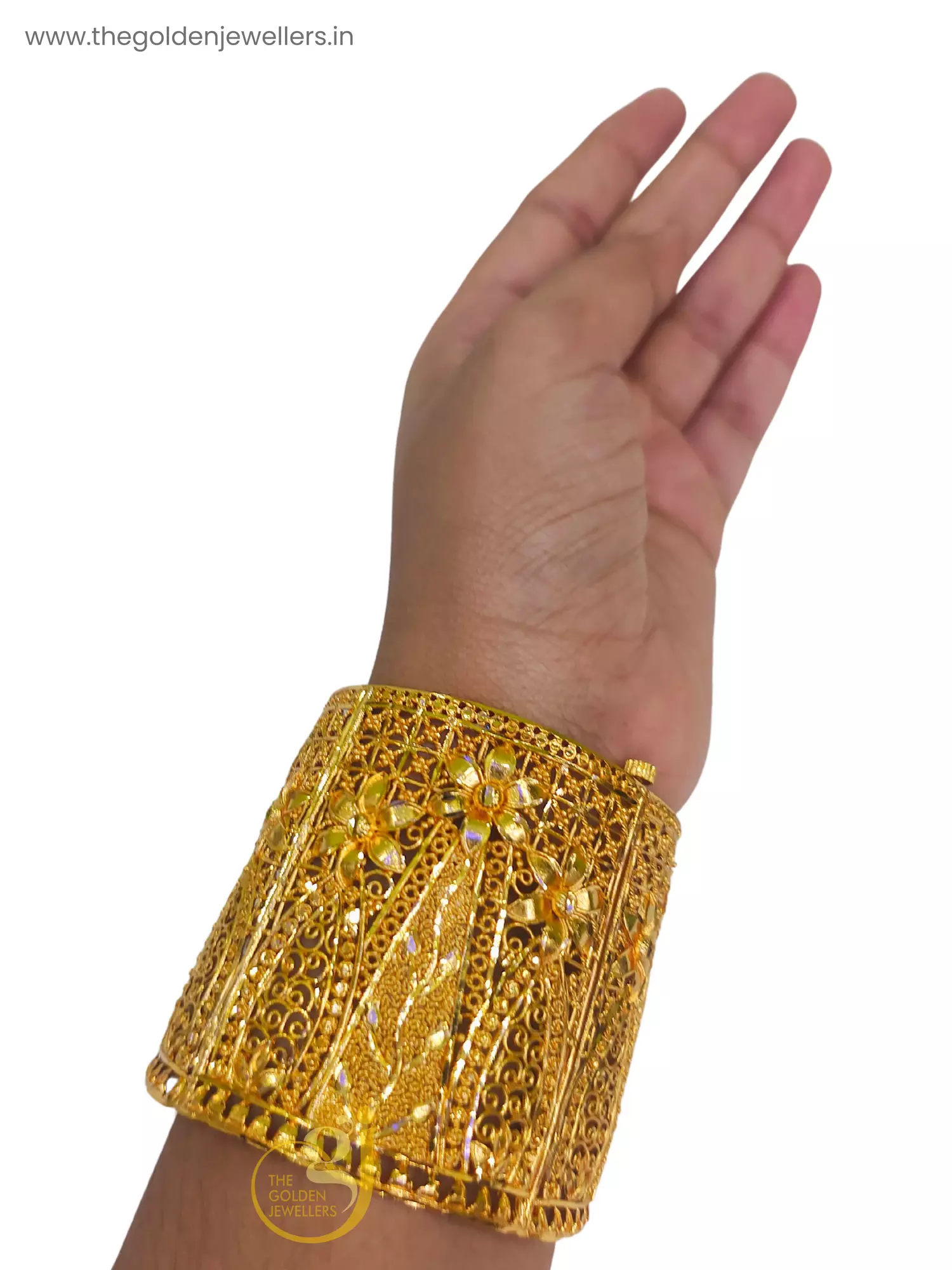 The Golden Jewellers - Chur Hand Jewellery