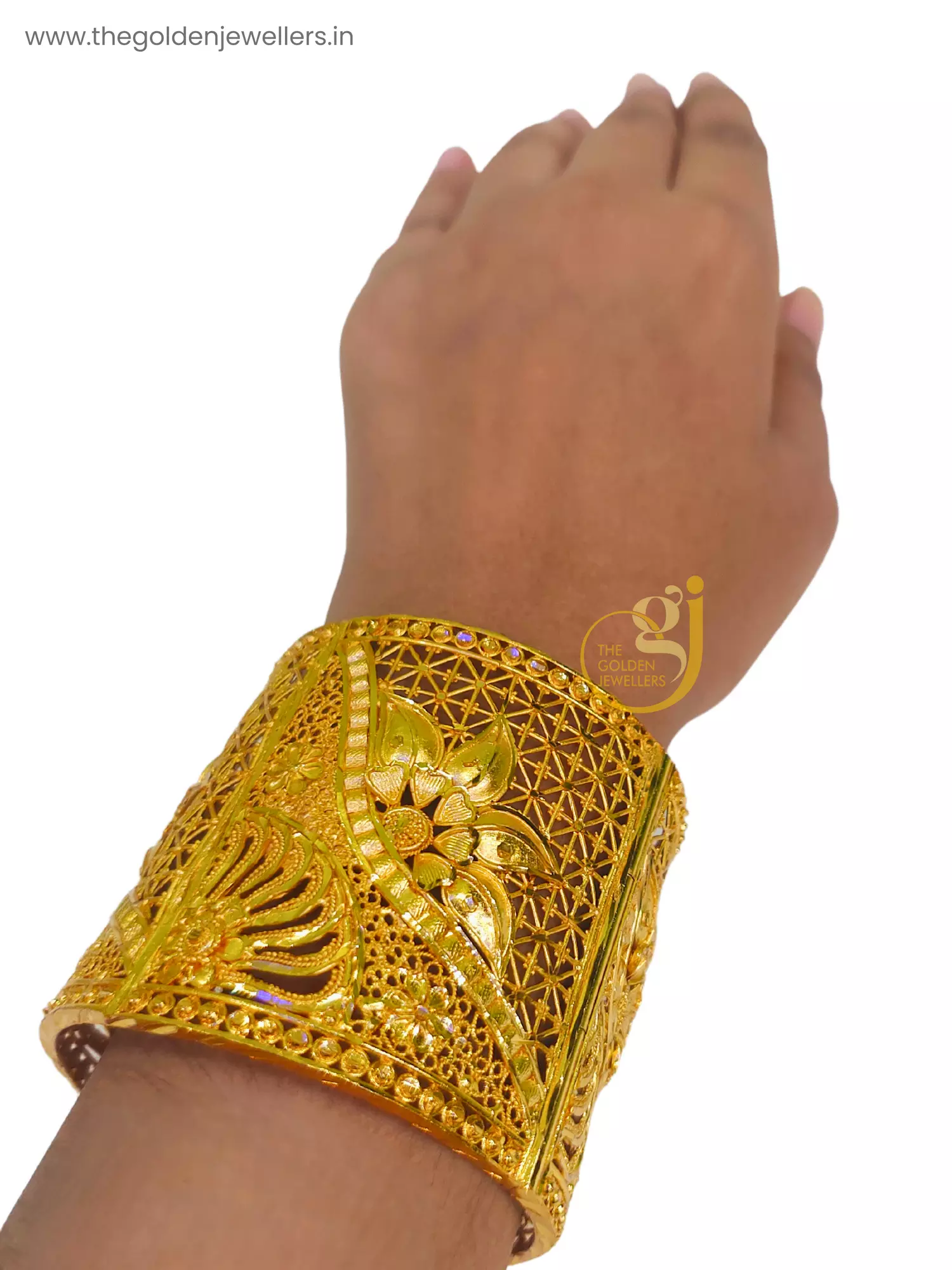 The Golden Jewellers - Chur Hand Jewellery