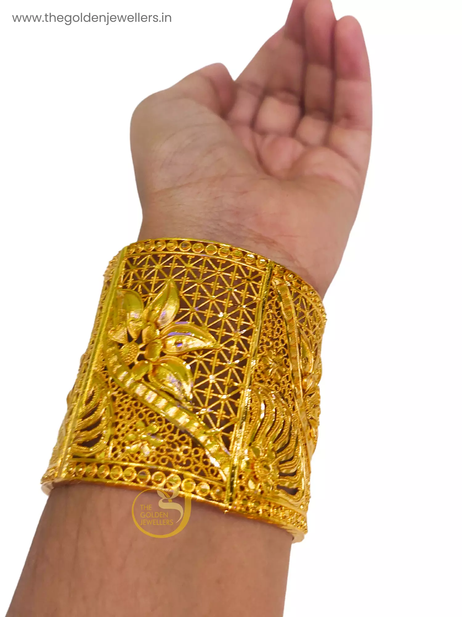 The Golden Jewellers - Chur Hand Jewellery