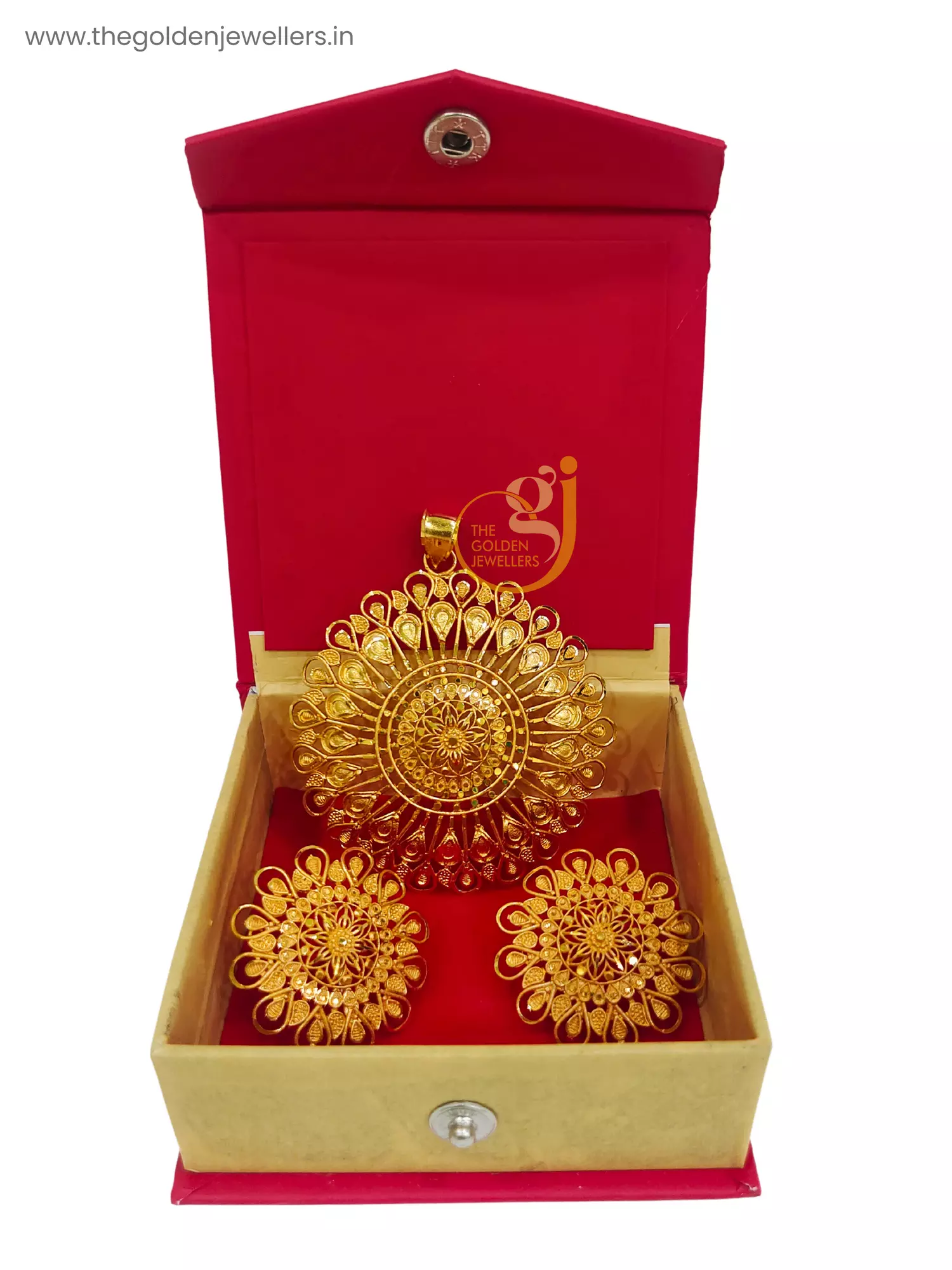 Gold Plated Pendant And Earrings Set - Design 2