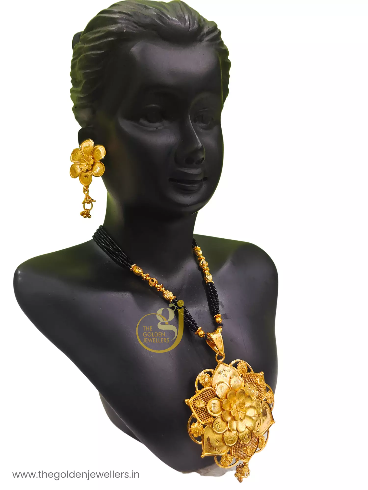 The Golden Jewellers - Pendant Set Necklace