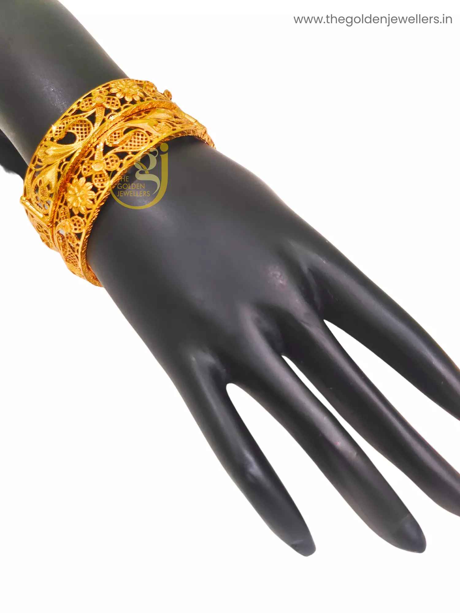 The Golden Jewellers - Chur Hand Jewellery